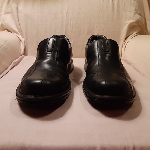 Clarks Cotrell Step Slip-ons - Picture 12 of 12